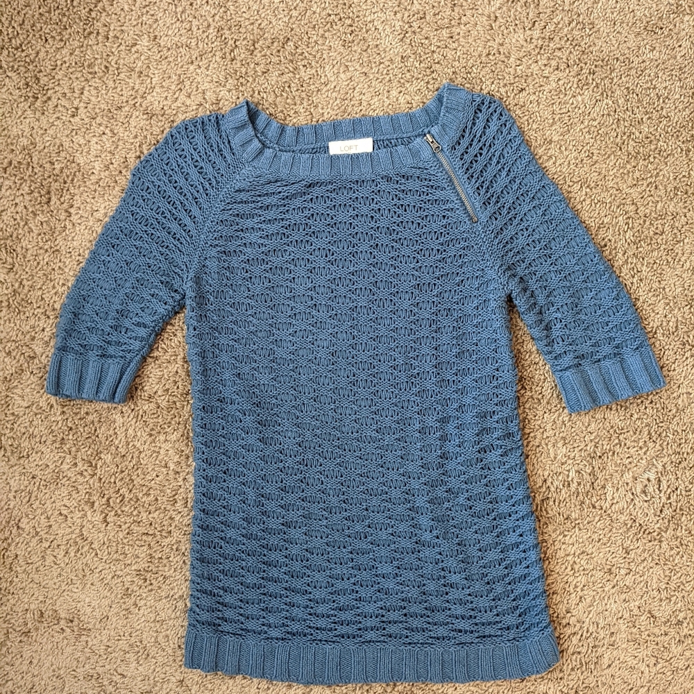 Ann Taylor Loft short sleeve sweater